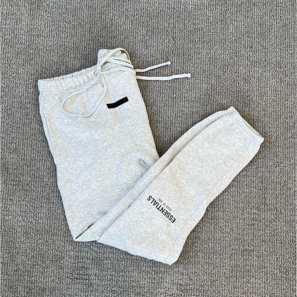 ESSENTIALS Sweatpants Size XS